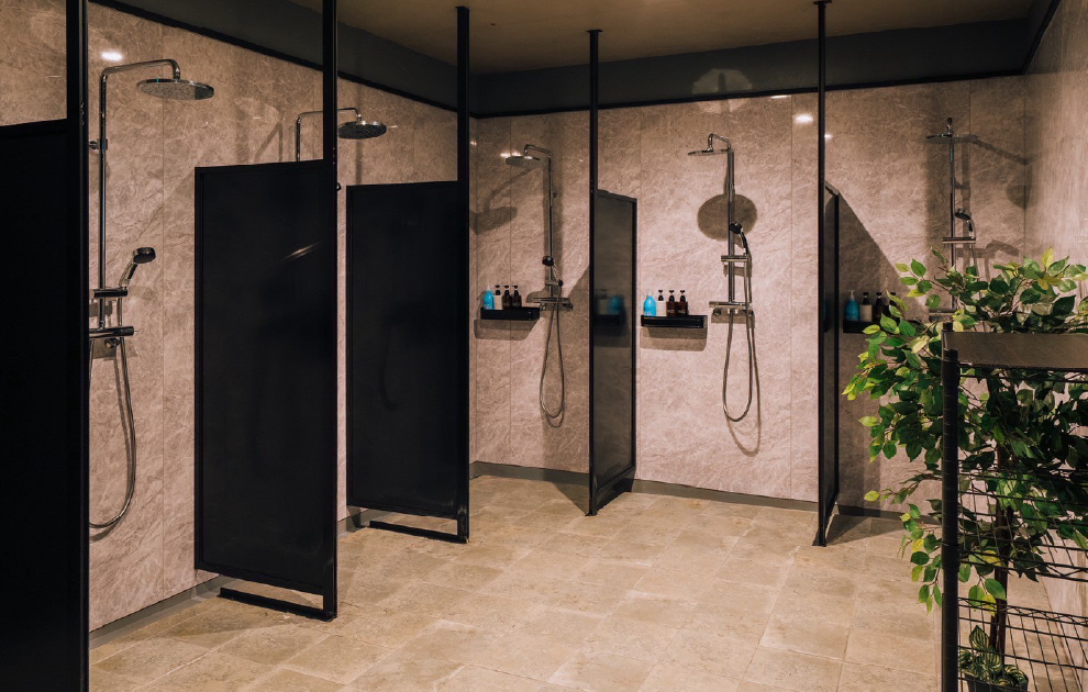 シャワーブース